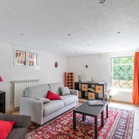 Sublime Duplex With Garden-terrace Near Beach